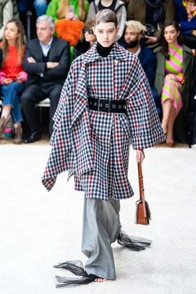 Look 20